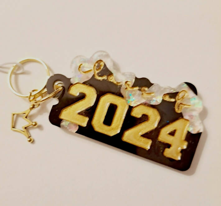 Resin8vibes "Graduate" Class of 2024 Keychains